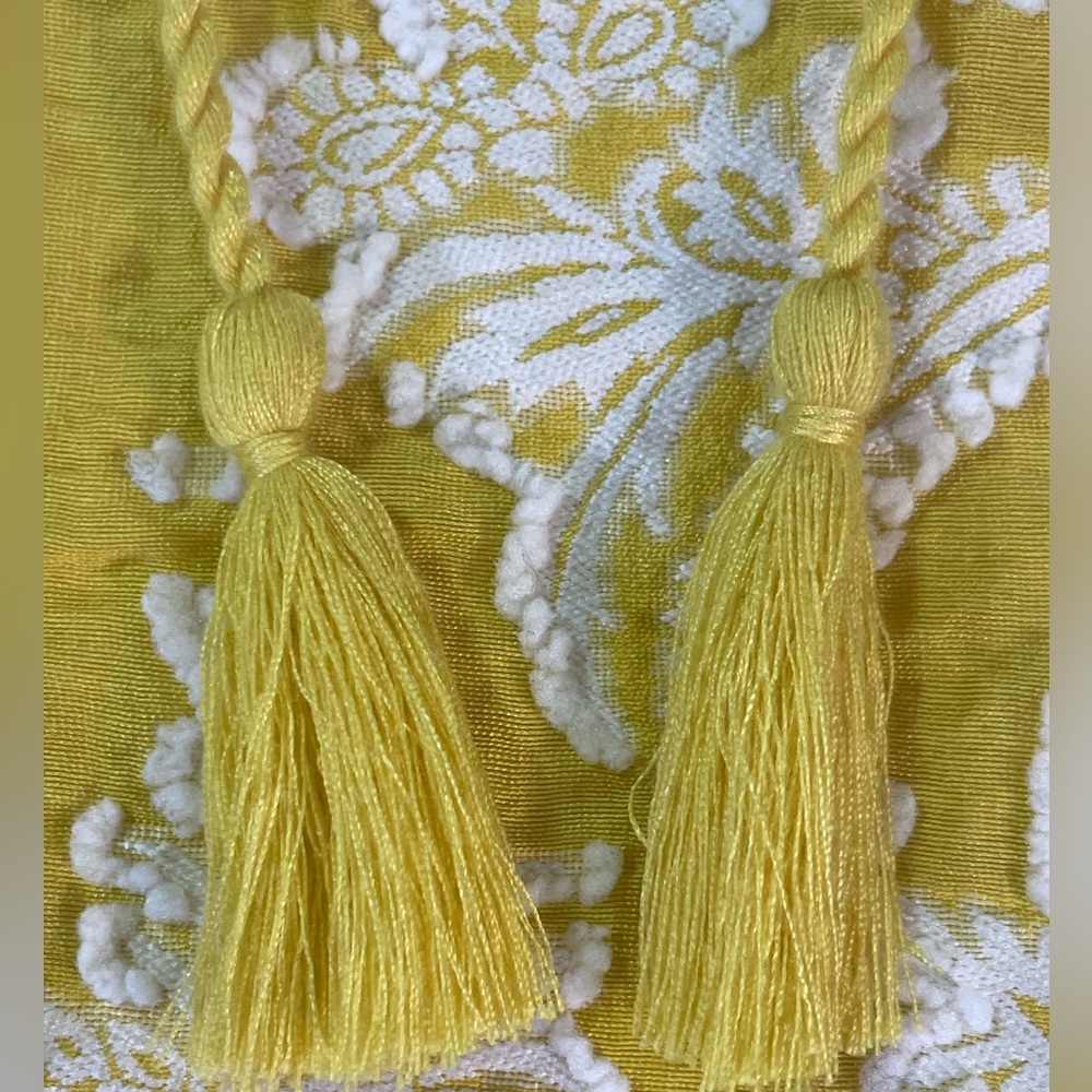 Lemon yellow Jacquard 3D white floral peasant tunic tassel v-neck 3/4 sleeve - Picture 8 of 11